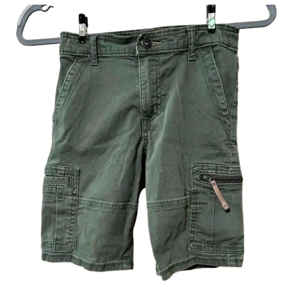 Olive Green Cargo Shorts 10 boys - Picture 1 of 13